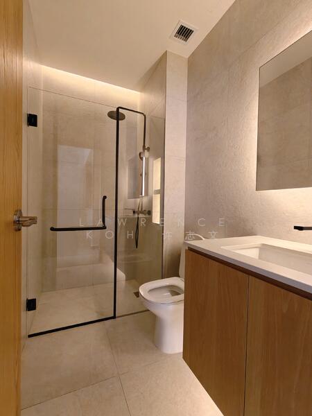 Luxe 1BR Suite | Townhouse-living @Bishan Jln Binchang, , 1 Bedroom, 650 sqft, Cluster House For Rent, by Lawrence Koh 许志文, 500014507 - Bathroom - PropertyGuru.com.sg