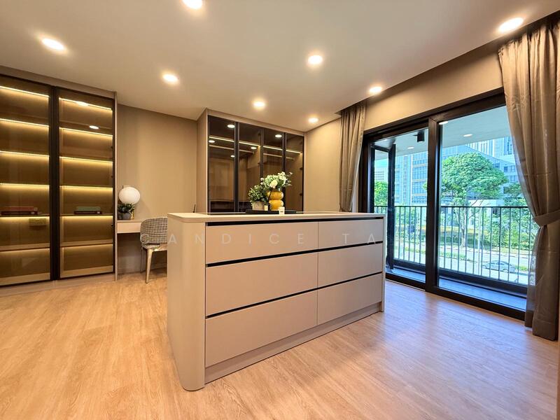 LAST UNIT! TOP OBTAINED! Move in, showflat condition! 6 bedrooms ensuite, Chancery, Novena, Gentle road, Gilstead, 5 Bedrooms, 6,929 sqft, Corner Terrace For Sale, by Candice Tan, 500014558 - Bedroom - PropertyGuru.com.sg