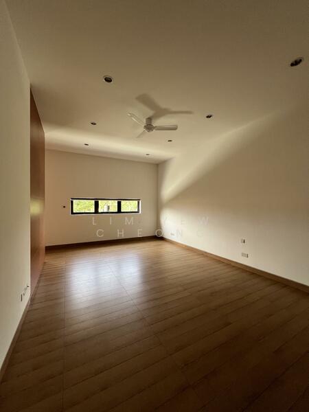 2nd Level - Master Bedroom