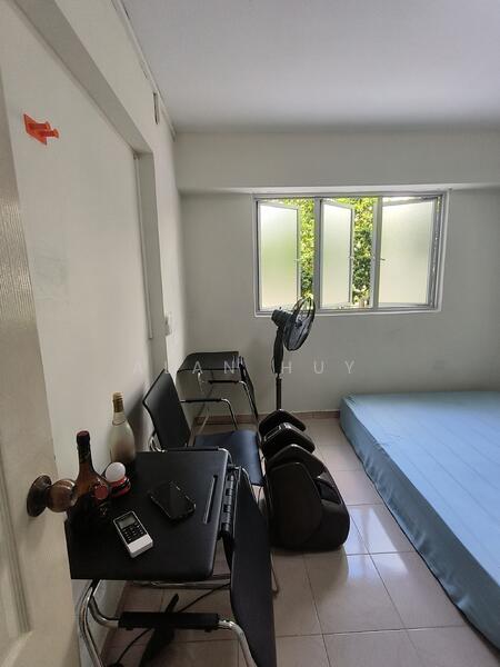 632 Hougang Avenue 8, 632 Hougang Avenue 8, Room Rental, 200 sqft, HDB Flat For Rent, by Alan Huy, 500014615 - Bedroom - PropertyGuru.com.sg