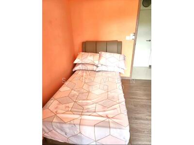 For Rent - 425A Northshore Crescent