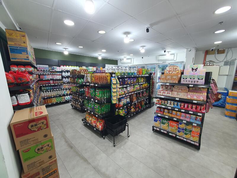 Palm Gardens, Hong San Walk, 797 sqft, Shop / Shophouse For Sale, by Ryan Pang, 500014659 - Interior - CommercialGuru.com.sg