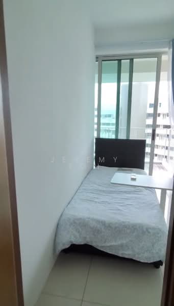 Caspian, 50 Lakeside Drive, Room Rental, 100 sqft, Condominium For Rent, by Jeremy Toh, 500014699 - Bedroom - PropertyGuru.com.sg