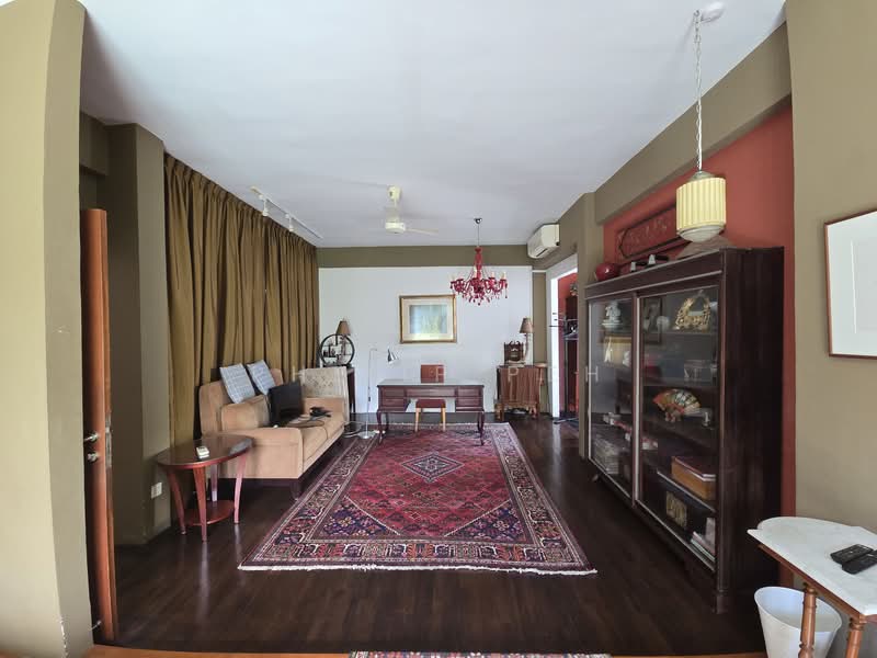 Upper Changi Road Landed Room Rental 8 Mins to MRT, Upper Changi Road, Room Rental, 300 sqft, Terraced House For Rent, by Philip Peh, 500014702 - Living Room - PropertyGuru.com.sg