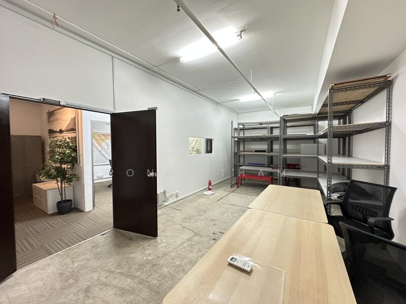 Vertex, 33 Ubi Avenue 3, 1,561 sqft, Light Industrial (B1) For Sale, by Ronda Tham, 500014711 - Interior - CommercialGuru.com.sg