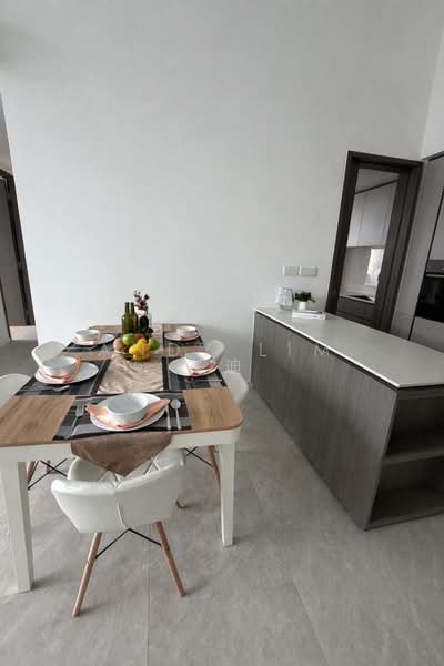 Piccadilly Grand Condominium For Sale at S$ 2,895,000 | PropertyGuru Singapore - Dining Room