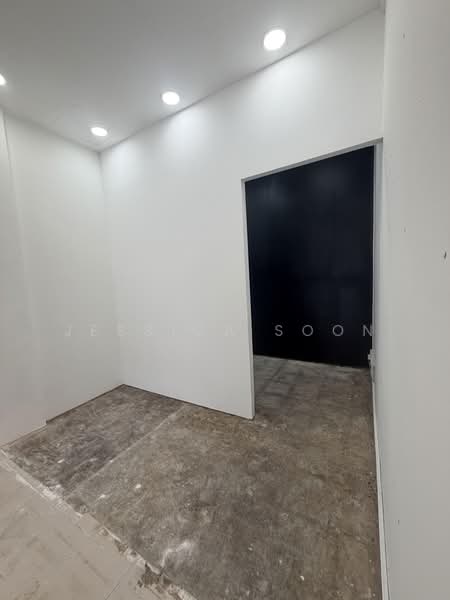 Ang Mo Kio Avenue 8, Ang Mo Kio / Bishan / Thomson, 390 sqft, Shop / Shophouse For Rent, by Jessica Soon, 500014860 - Interior - CommercialGuru.com.sg
