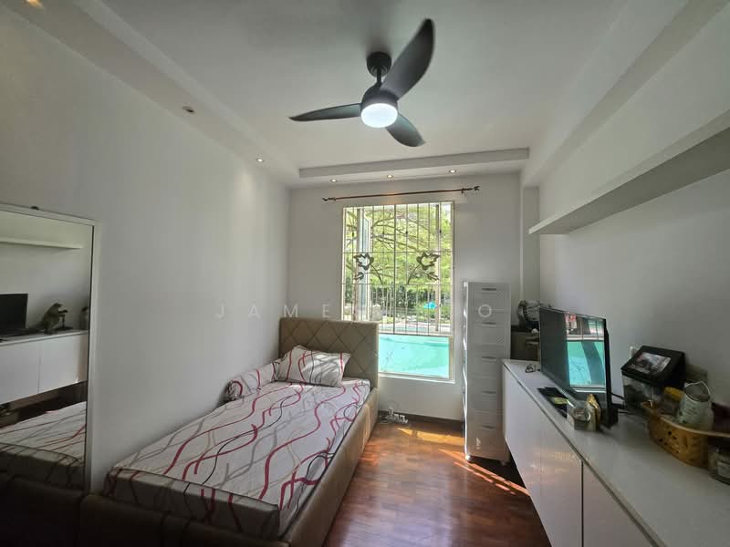 Yishun Emerald Condominium For Sale at S$ 1,680,000 | PropertyGuru Singapore - Bedroom