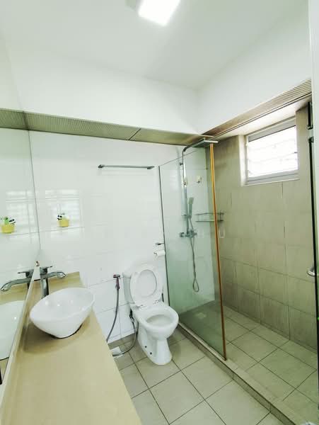 289B Punggol Place, 289B Punggol Place, 3 Bedrooms, 1,022 sqft, HDB Flat For Sale, by Helen HU, 500014965 - Bathroom - PropertyGuru.com.sg