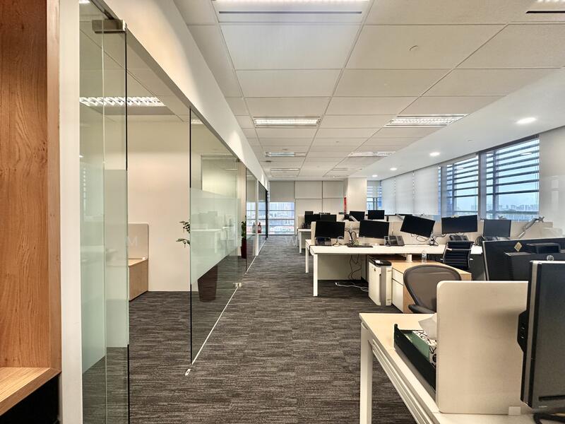 One George Street, 1 George Street, 3,638 sqft, Office For Rent, by Matthew Siew, 500014984 - Corridor - CommercialGuru.com.sg