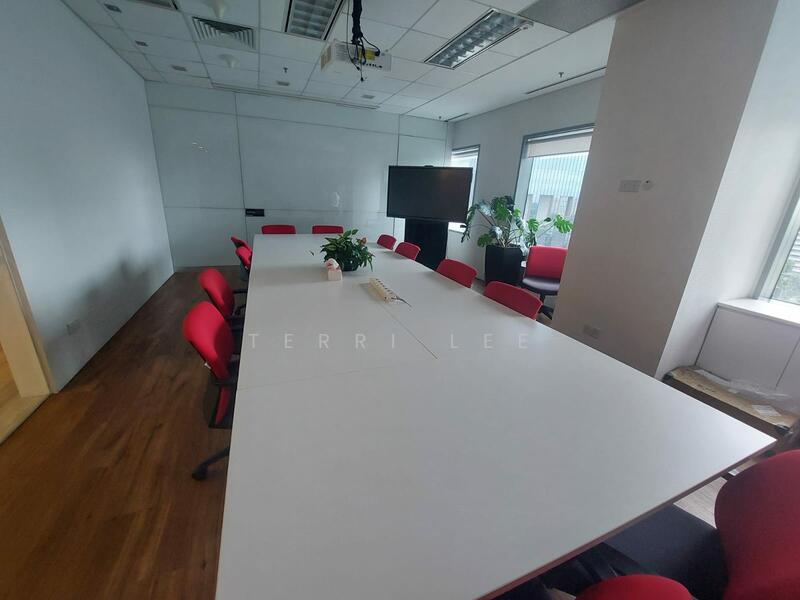 Suntec City Tower, 6 Temasek Boulevard, 6,168 sqft, Office For Sale, by Terri Lee, 500015088 - Meeting Room - CommercialGuru.com.sg