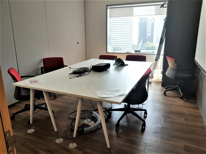 Suntec City Tower, 6 Temasek Boulevard, 6,168 sqft, Office For Sale, by Terri Lee, 500015088 - Meeting Room - CommercialGuru.com.sg