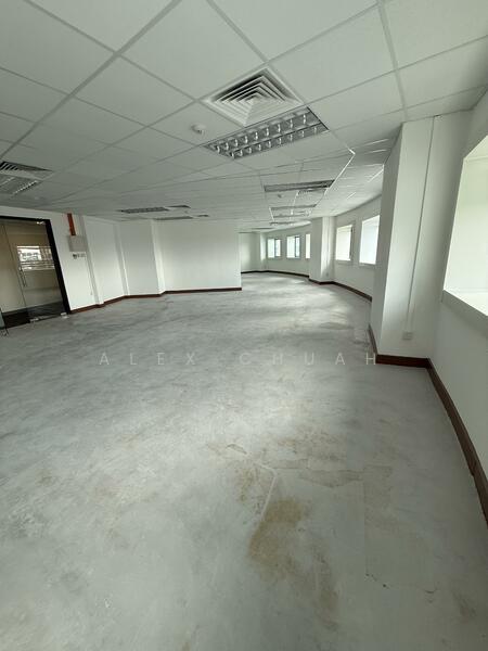 Goldhill Plaza, 51 Goldhill Plaza, 2,000 sqft, Office For Rent, by Alex Chuah, 500015119 - Interior - CommercialGuru.com.sg