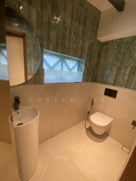 Amoy / Stanley Street / Boon Tat Street, , 1,800 sqft, Office For Rent, by Doreen Lee, 500015142 - Bathroom - CommercialGuru.com.sg