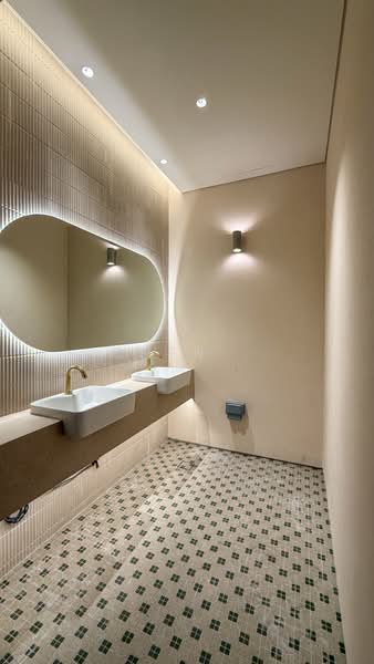 Jalan Besar Newly Renovated, Upper Weld, 6,448 sqft, Food & Beverage For Rent, by CHEN ., 500015227 - Bathroom - CommercialGuru.com.sg