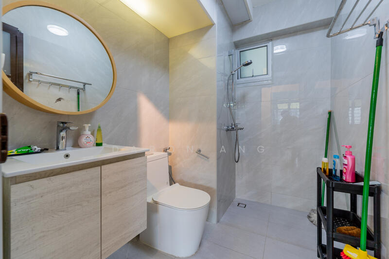 Common Bath - #PropertyPartners