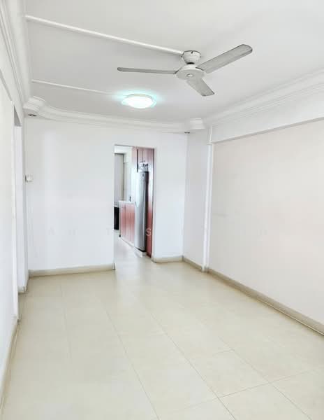 403 Ang Mo Kio Avenue 10, 403 Ang Mo Kio Avenue 10, 2 Bedrooms, 721 sqft, HDB Flat For Sale, by Ah Tas David, 500015450 - Living Room - PropertyGuru.com.sg
