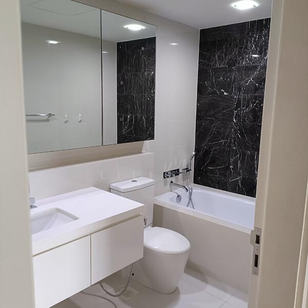 The Interlace Condominium For Sale at S$ 3,750,000 | PropertyGuru Singapore - Bathroom