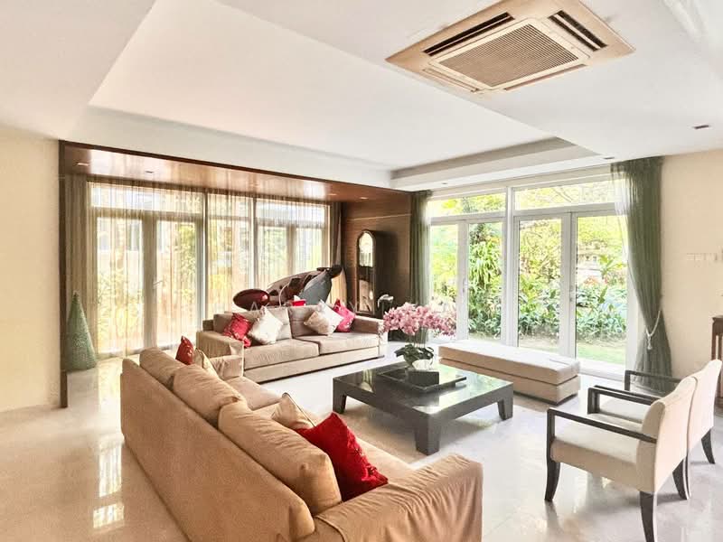 Kheam Hock Road, Mount Rosie, 5 Bedrooms, 5,000 sqft, Detached House For Sale, by Harry Yap, 500015478 - Living Room - PropertyGuru.com.sg