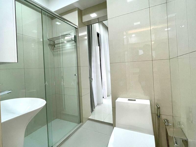Nicely Renovated 3 Bedders near Katong Park MRT, , 3 Bedrooms, 2,239 sqft, Condominium For Rent, by Aina Lie 李艾娜, 500015493 - Bathroom - PropertyGuru.com.sg