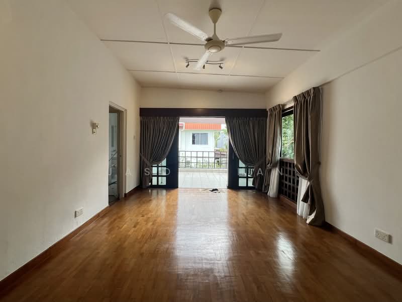 Sunset Dr, , 4 Bedrooms, 4,500 sqft, Detached House For Rent, by Jason Chan, 500015576 - Bedroom with Attached Balcony - PropertyGuru.com.sg