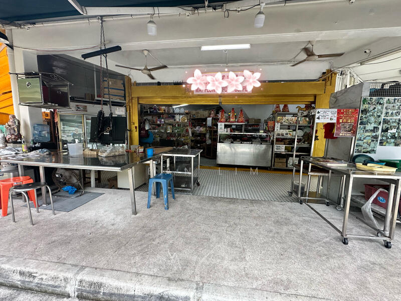 Rare Shophouse Lorong 27 Geylang, Lorong 27 Geylang, 947 sqft, Shop / Shophouse For Sale, by Jean Lim, 500015671 - Exterior - CommercialGuru.com.sg