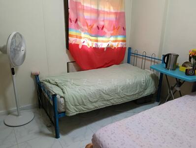 For Rent - 717 Tampines Street 72