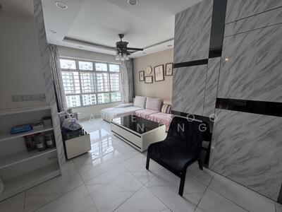 For Rent - 162A Rivervale Crescent