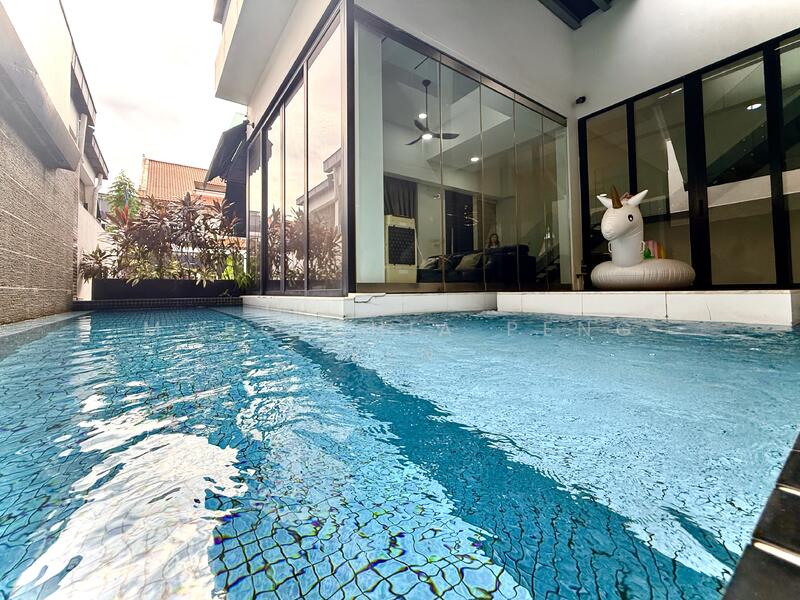 Private Pool