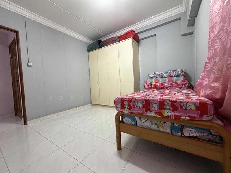 For Sale - 779 Woodlands Crescent