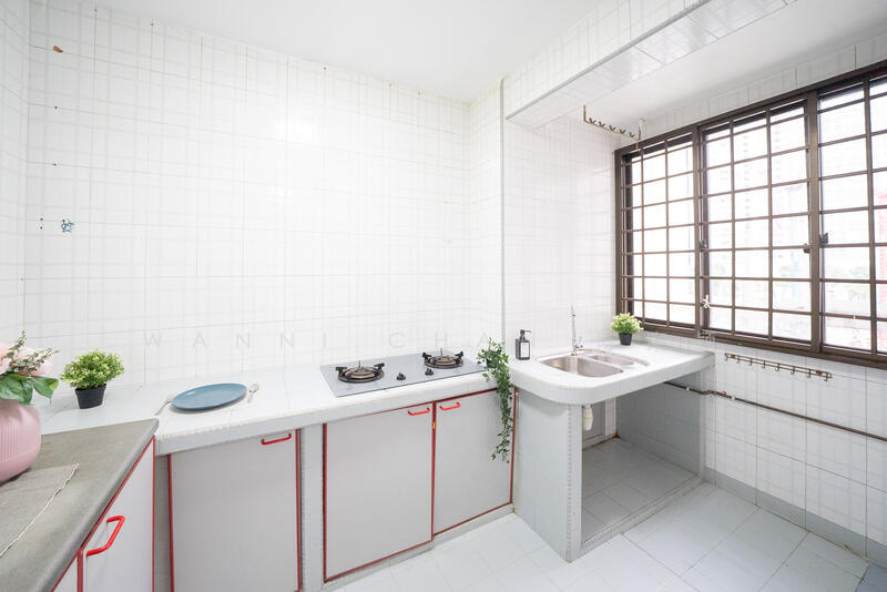 87 Zion Road HDB Flat For Sale at S$ 960,000 | PropertyGuru Singapore - Kitchen