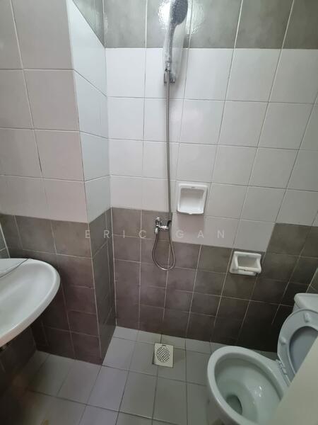 For Rent - Cavenagh Lodge