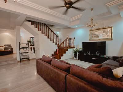 For Sale - ⭐️⭐️LANDED7772@ Spacious land size! 2 Sty Corner Terrace Walk to Kembangan MRT