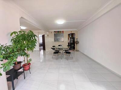 For Sale - 223 Simei Street 4