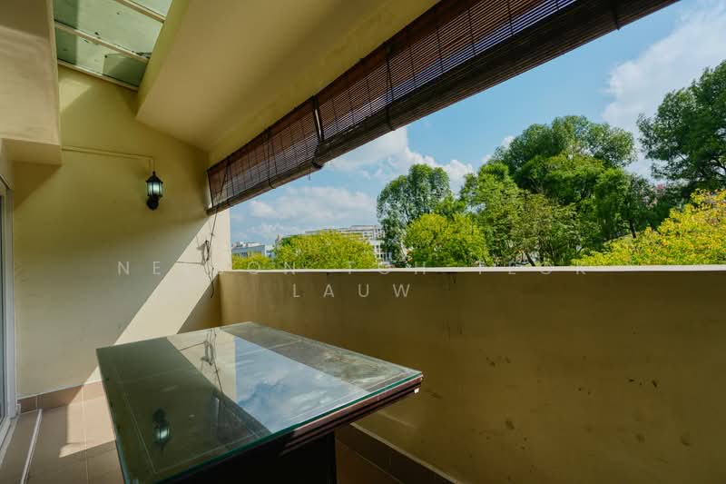 277 Yishun Street 22 HDB Flat For Sale at S$ 990,000 | PropertyGuru Singapore - Balcony