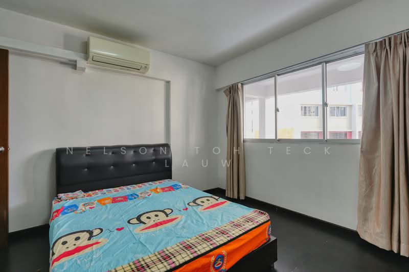 277 Yishun Street 22 HDB Flat For Sale at S$ 990,000 | PropertyGuru Singapore - Bedroom
