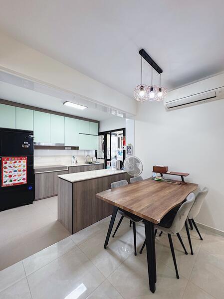 Kitchen & Dining Room