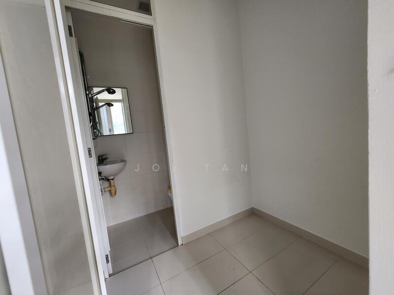 Helper's room with ensuite