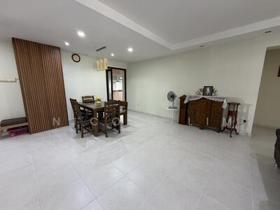 For Sale - 290B Compassvale Crescent