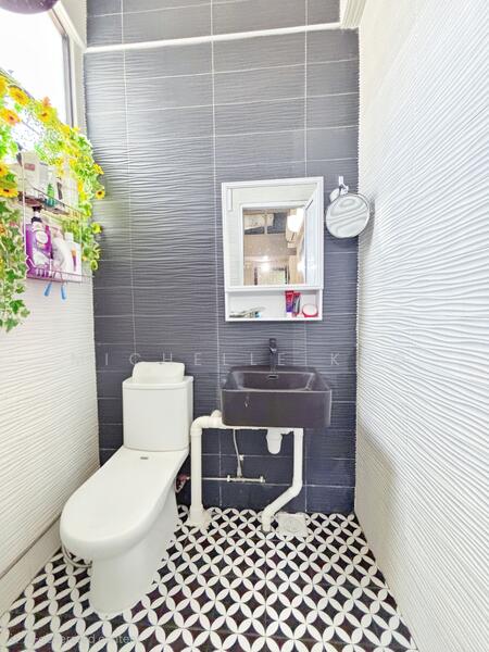 For Rent - 721 Ang Mo Kio Avenue 8