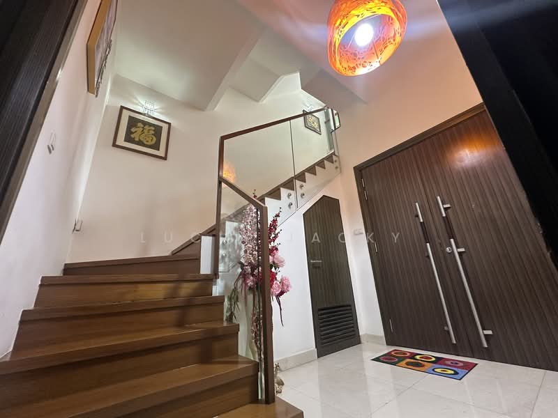 The Greenwood Cluster House For Sale at S$ 3,650,000 | PropertyGuru Singapore - Entrance