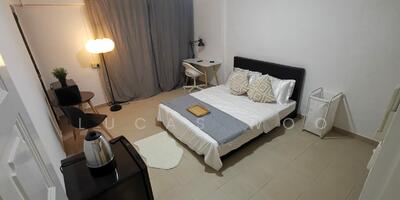 For Rent - Queensway Tower