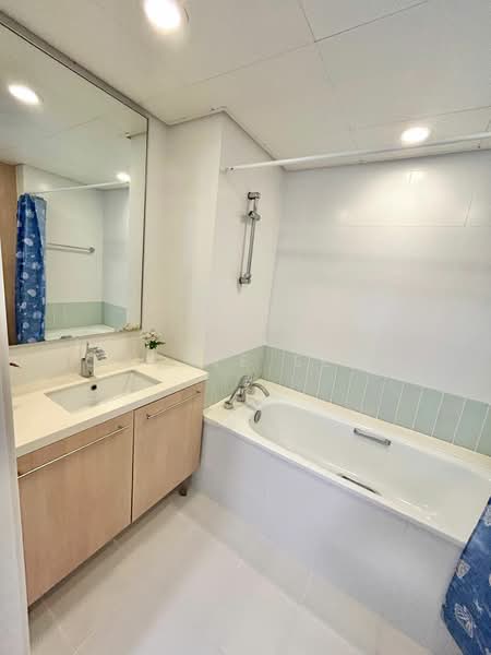 The Sail @ Marina Bay, 2 Marina Boulevard, Room Rental, 250 sqft, Condominium For Rent, by Connie Seah, 500016350 - Bathroom - PropertyGuru.com.sg