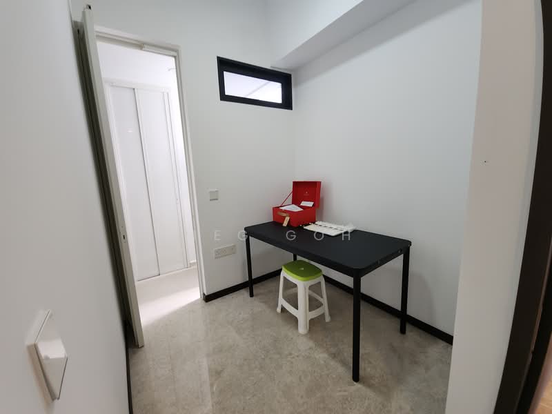 For Rent - Royalgreen