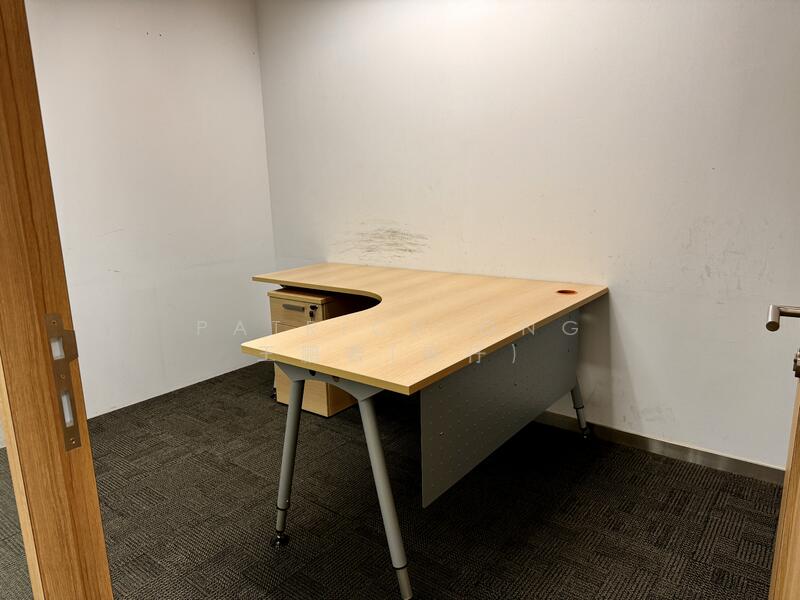 One Raffles Place, 1 Raffles Place, 1,798 sqft, Office For Rent, by Patrick Ong 王鹏若(安仔), 500016517 - Private Room 1 - CommercialGuru.com.sg