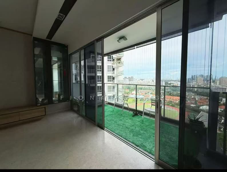 The Parc Condominium, 11 West Coast Walk, 3 Bedrooms, 1,292 sqft, Condominium For Sale, by Fiona Wang, 500016592 - Balcony - PropertyGuru.com.sg