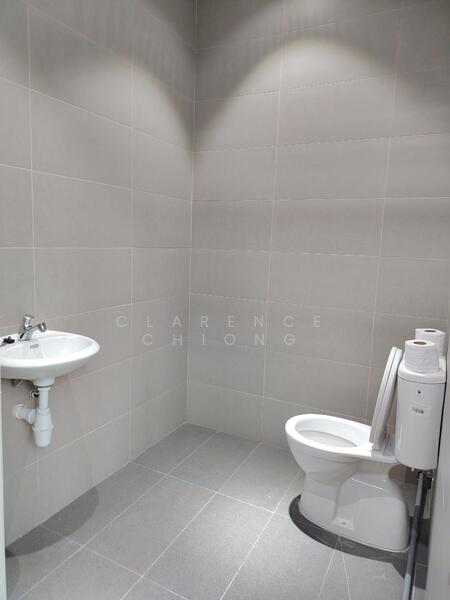 Polaris @ Woodlands, 101 Woodlands Avenue 12, 555 sqft, Factory / Workshop (B2) For Rent, by Clarence Chiong, 500016612 - Bathroom - CommercialGuru.com.sg