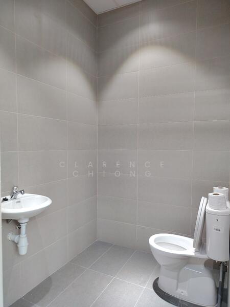 Polaris @ Woodlands, 101 Woodlands Avenue 12, 555 sqft, Factory / Workshop (B2) For Rent, by Clarence Chiong, 500016612 - Bathroom - CommercialGuru.com.sg