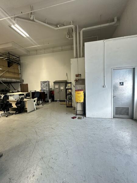 T99, 9 Tuas South Avenue 10, Boon Lay / Jurong / Tuas, 2,637 sqft, Factory / Workshop (B2) For Sale, by Susan Ang, 500016617 - Interior - CommercialGuru.com.sg