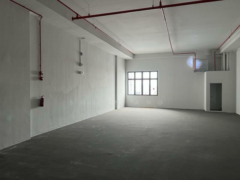CT Foodchain, 200 Pandan Loop, 1,776 sqft, Factory / Workshop (B2) For Sale, by Susan Ang, 500016759 - CommercialGuru.com.sg